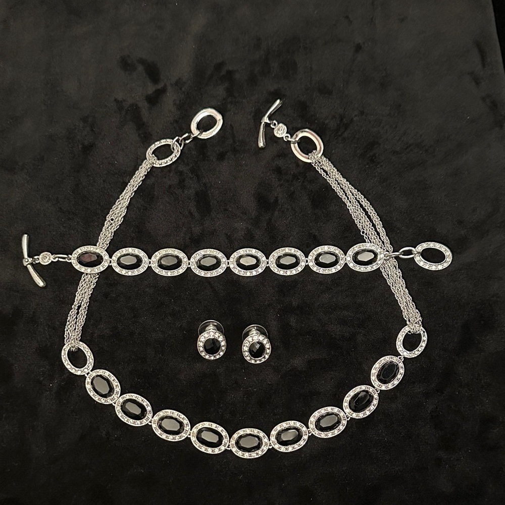 Elegant Silver and Black Jewelry Set